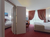 Noventa Hotel 4*