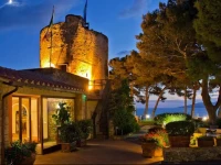Hotel Torre Di Cala Piccola 4*