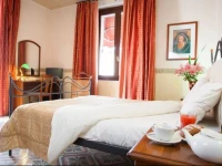 Albergo Residence Fattoria Stocchi 4*