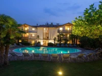 4 Limoni Apartment Resort 