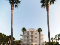 Club Hotel Kennedy 4*