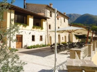 Antico Casale Urbani 4*