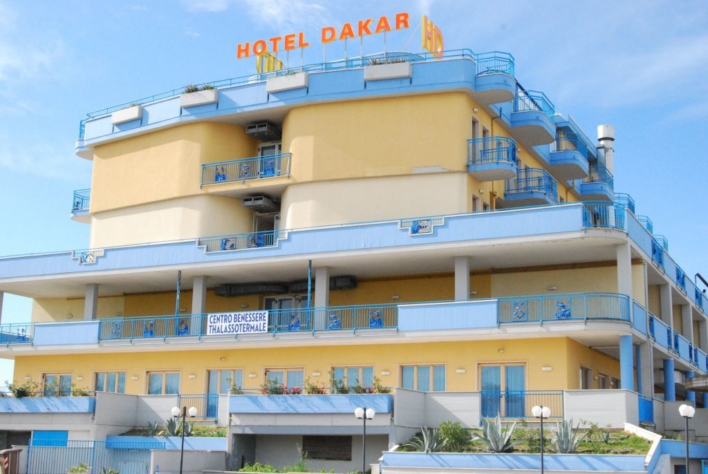 Dakar Living Hotel 4*
