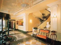 Mecenate Palace 4*