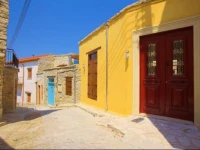 Red Door/Blue Door 
