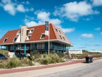 Strandhotel Buren aan Zee 3*
