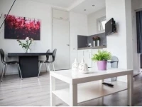 Van Dijk Apartments 