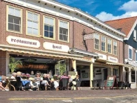 Hotel Cafe Restaurant Van Den Hogen 2*