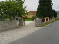 Stone Farm Hostel 