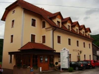 Kovac Hotel &amp; Sports Center Osilnica 3*