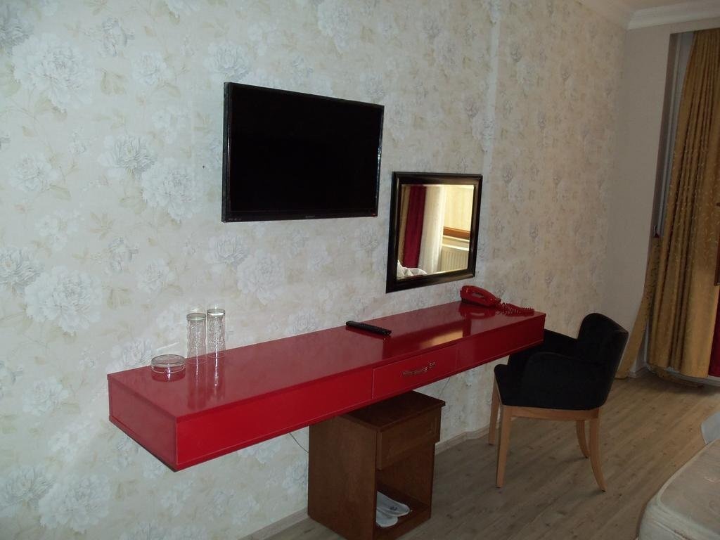 Ferah Hotel 