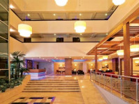 Mom Hotel