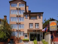 Yuva Hotel 