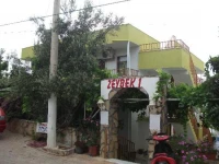 Zeybek 1 Pension 