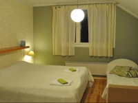 Tuhannen Tarinan Talo 3*