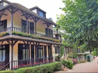 Hostellerie Du Moulin Des Ruats 3*