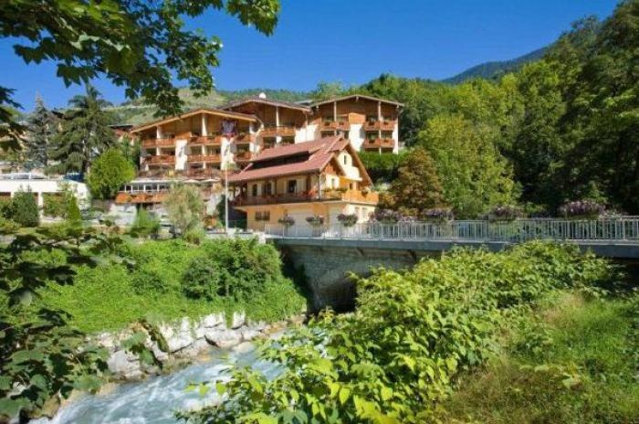 Les Bains 3*