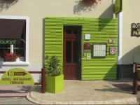 Logis Hotel De Paris 2*