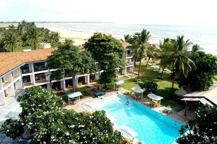 Camelot Beach Hotel 3*