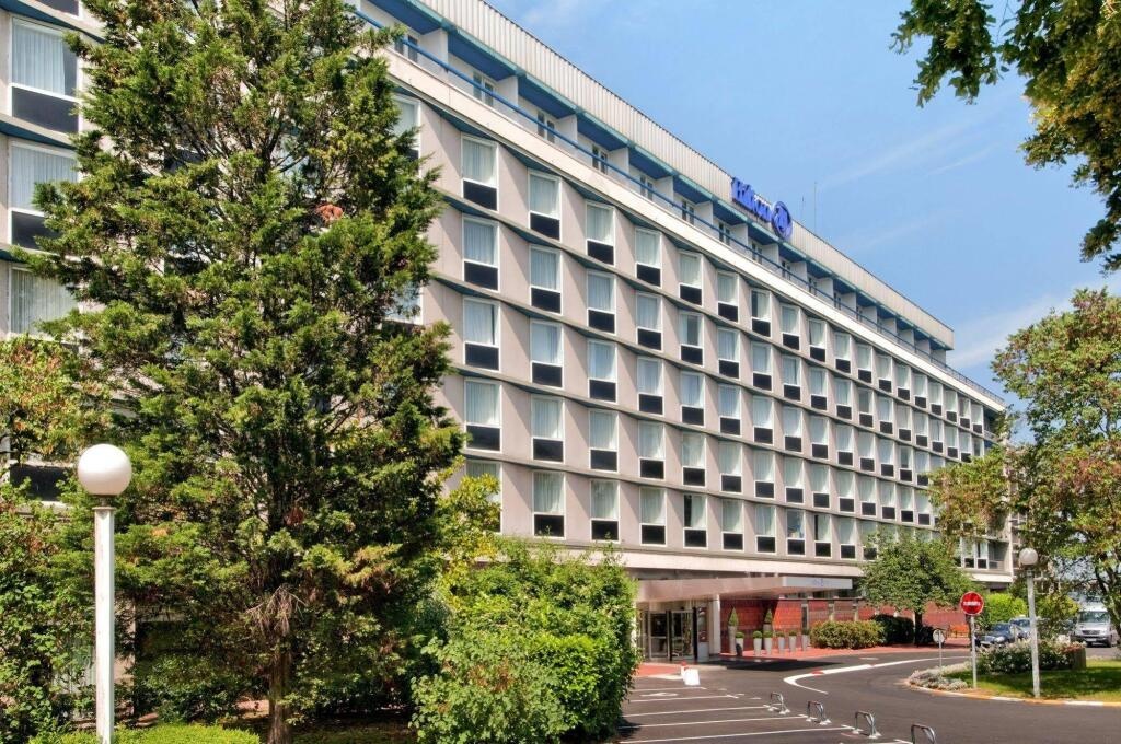 Hilton Paris Orly Airport 4*