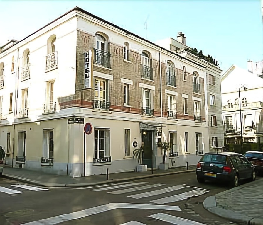 Le Home Saint Louis 2*