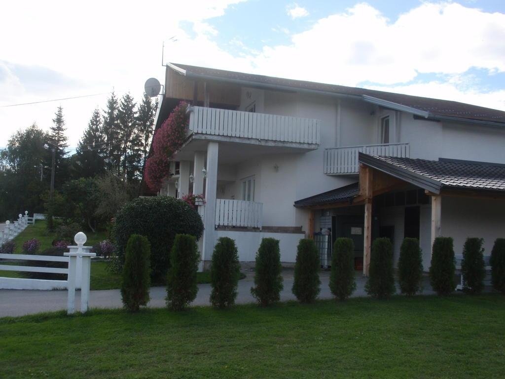 House Zupan 3*