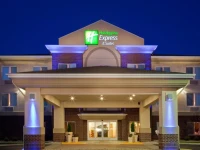 Holiday Inn Express Hotel and Suites Brookings 2*