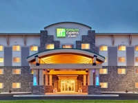 Holiday Inn Express and Suites Fairbanks 2*