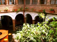 Pirwa Backpackers Colonial 