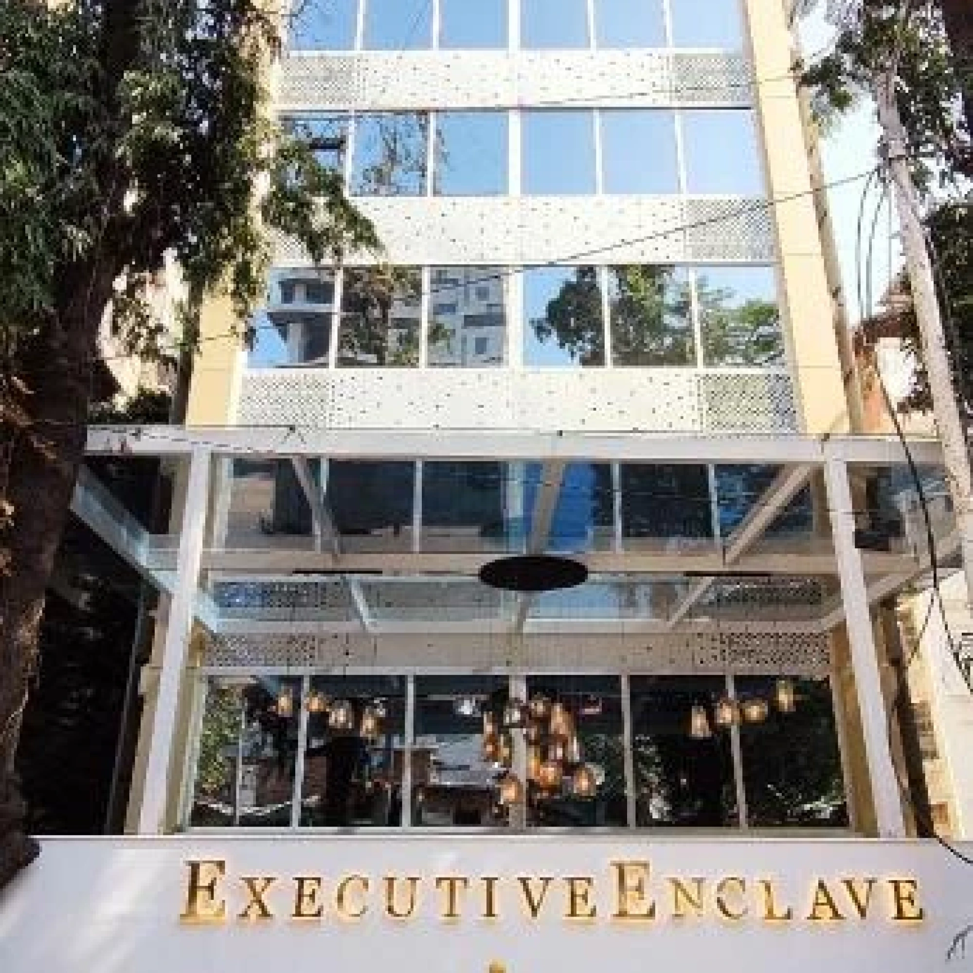 Executive Enclave 3*