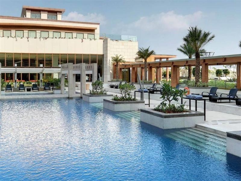 Novotel Hyderabad Airport 5*