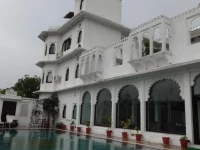 Karohi Haveli 3*