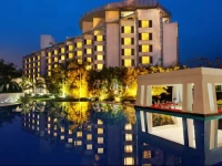 Ramada Plaza JHV 5*