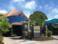 Riyadi Guest House Surabaya 