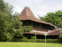 Villa Joglo Semarang 2*