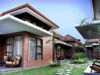 Rumput Hotel Resort & Resto 1*