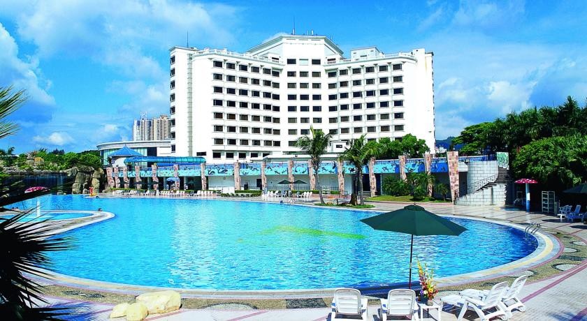 Zhuhai Holiday Resort Hotel 5*