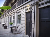 Muntri Mews 3*