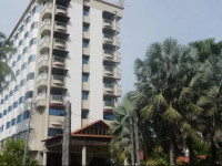 Eagle Bay Hotel