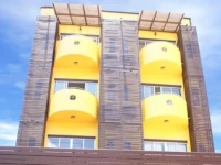 Luna House 
