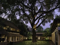 Tamarind Village 4*