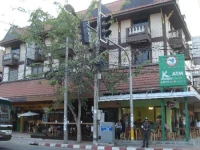 Parasol Inn 3*