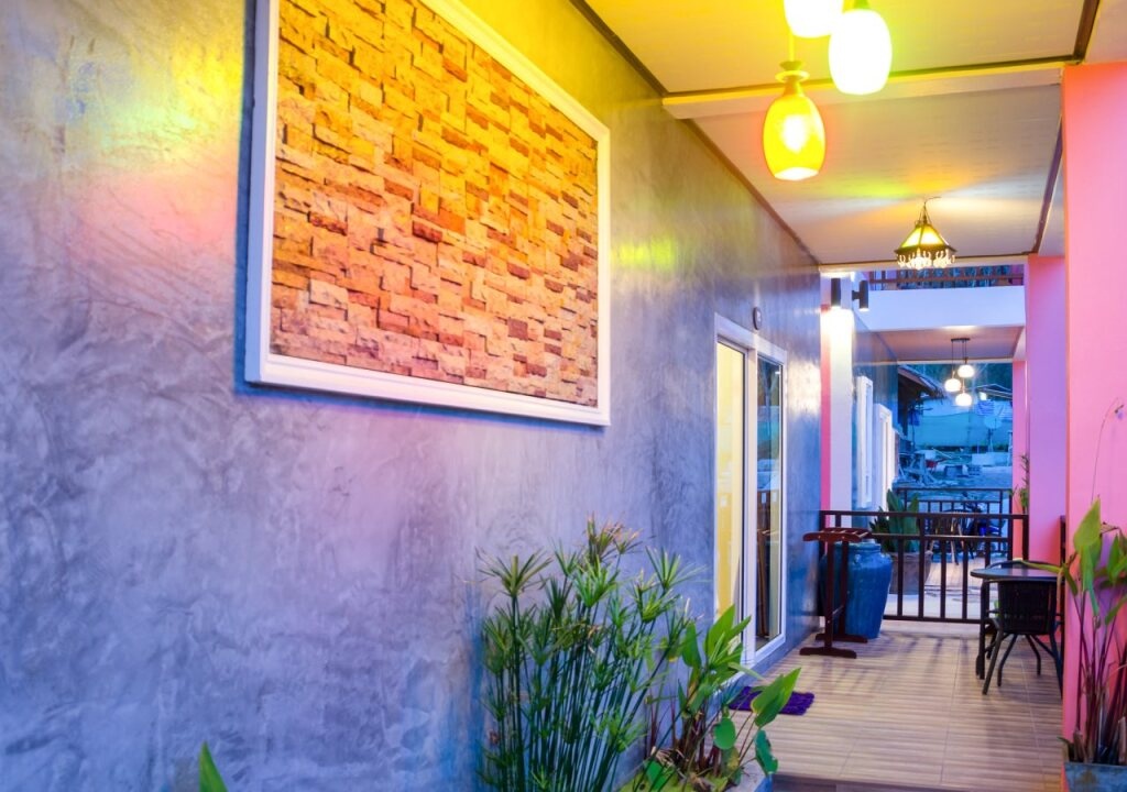 Pinky Bungalow 2*