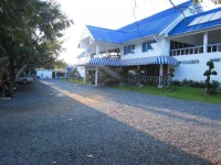 Castle Howchow Beach Resort Hotel 4*