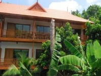 Phuttachot Resort Phi Phi 2*