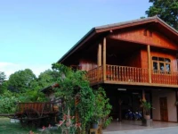 Home Stay Stc Bed And Breakfast 2*