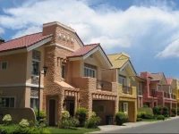 Crown Regency Suites Mactan 4*