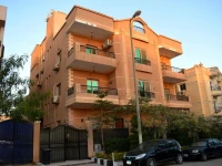 Travelholic Hostel 