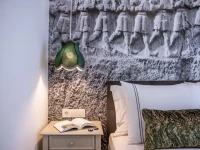 9 Doors Hotel 