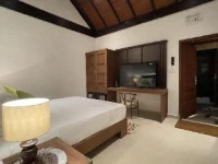 Atholhu Residence 5*